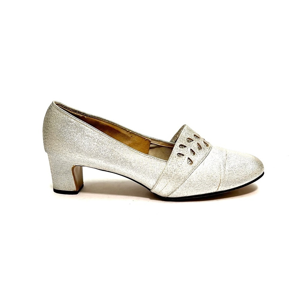 Vintage 1960s silver lamé glitter cutout slip on formal heel